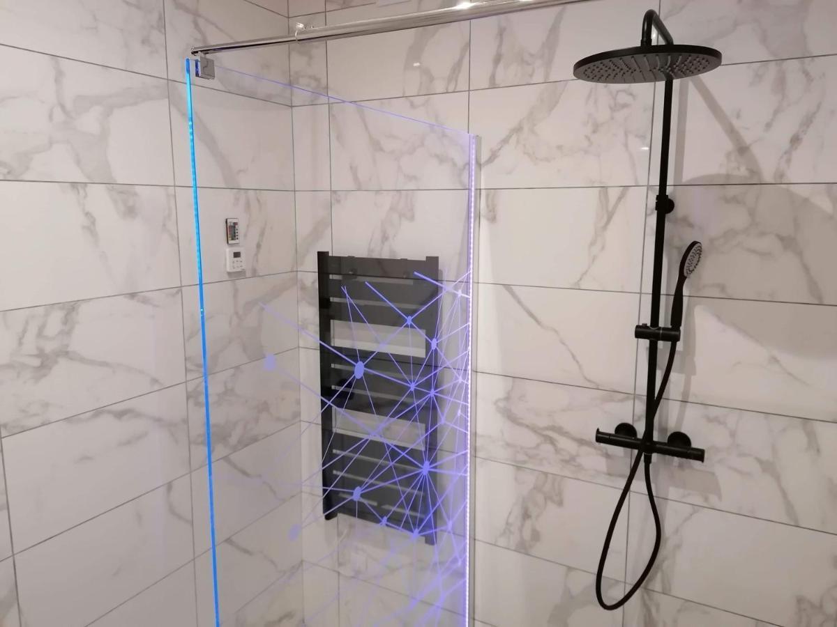Apartment Jacuzzi Romantique 15 Min Etretat 2 *